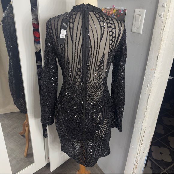 Fashion nova | little black dress size medium - Picture 8 of 8